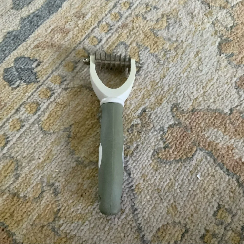 Pet fur rake